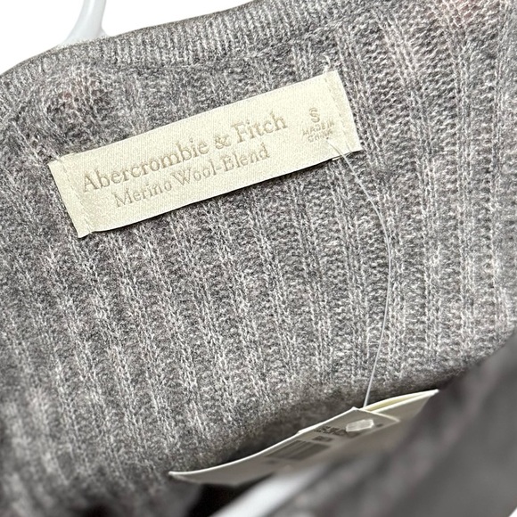 Abercrombie & Fitch Long Sleeve Gray Button Through Sweater Dress Small NWT - Picture 6 of 10
